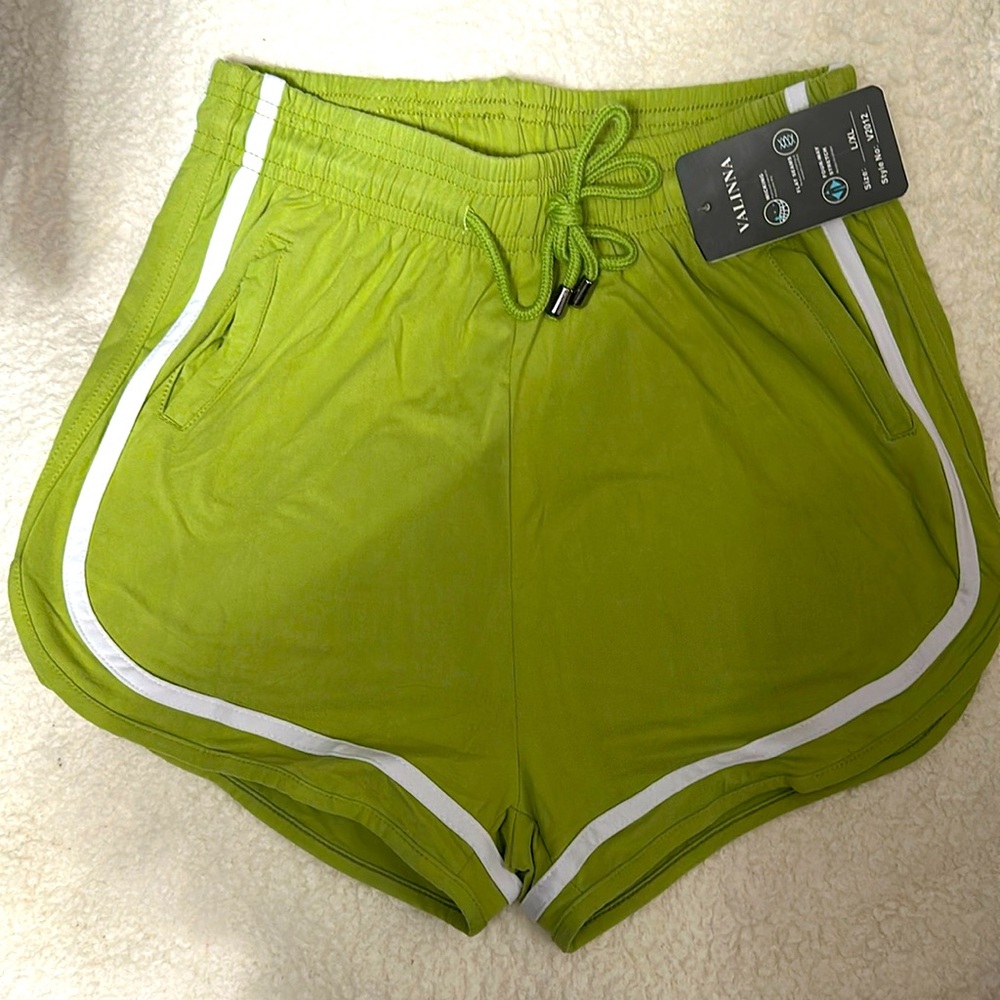 Valinna Yoga shorts.